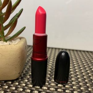 Mac Cosmetics VG Miley Cyrus Lipstick